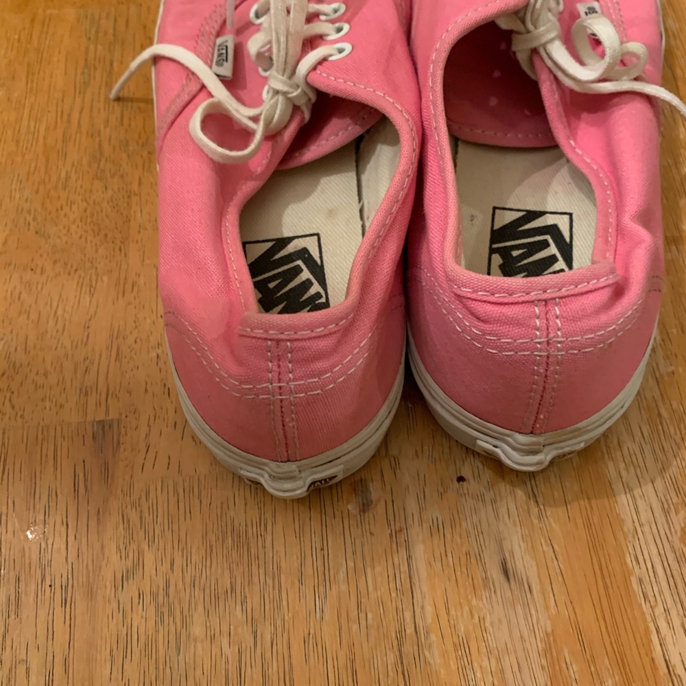 Vans - Picture 3 of 4